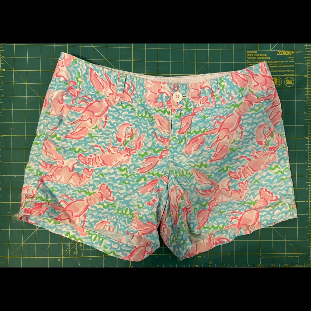 Lilly Pulitzer Lobstah Callahan shorts